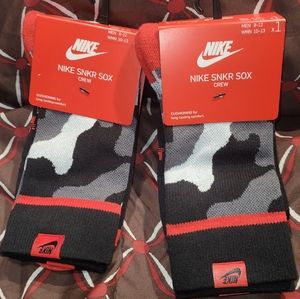 NWT 2 PAIR NIKE SNKR CREW SOX Sneaker Socks SZ 8-1